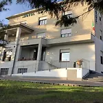 La Fontana Отель