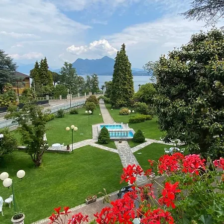 La Fontana ستريزا