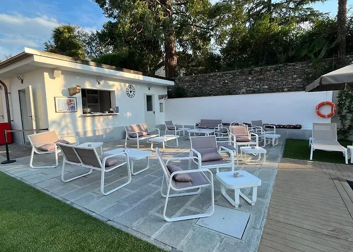 מלון La Fontana סטרסה